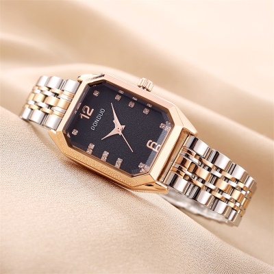 Montres dames en alliage de zinc cadran rectangulaire bracelet en tôle d'acier solide