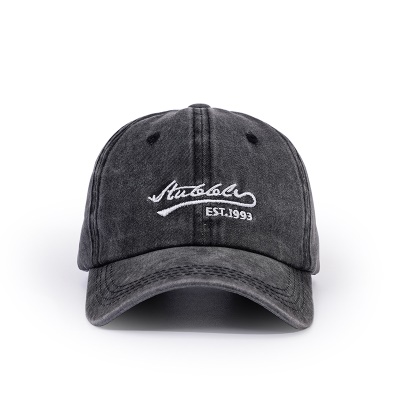 Faire une vieille casquette de baseball chapeau neutre à capot souple