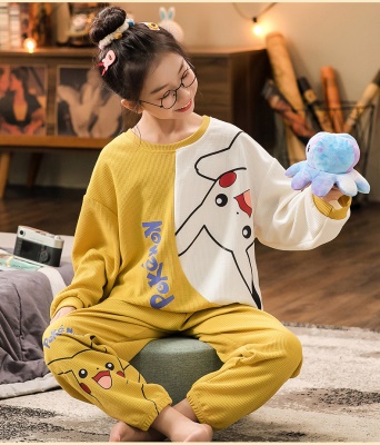 Pyjama pour enfants avec motif Pikachu jaune tissu gaufrage