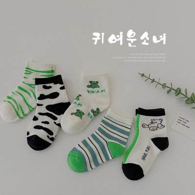Set de 5 pièces de chaussettes pour enfants Animaux de dessin animé respirant Mesh rayures à carreaux