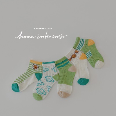 Set de 5 pcs de chaussettes pour enfants en maille respirante en coton rayé
