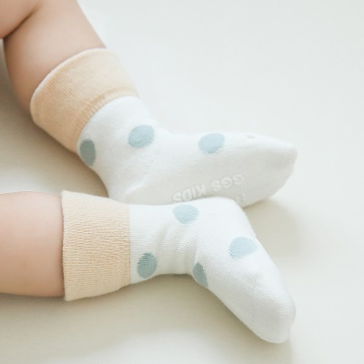 Ensemble de quatre pièces de chaussettes pour enfants en coton peigné Wave Point antidérapant et résistant à l'usure