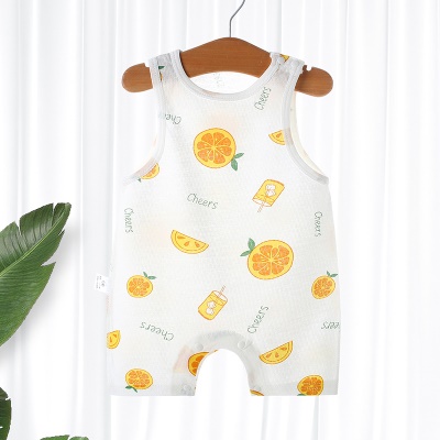 Combinaison pour bébé en coton tricoté imprimé et teint actif