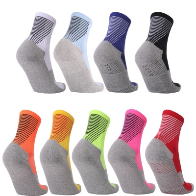 Chaussettes de football mi-cylindre anti-dérapant et épaissies sous serviette