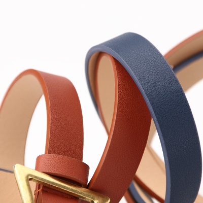 Ceinture polyvalente en alliage avec boucle triangulaire pour femmes