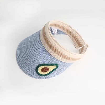Chapeau de tennis pour femmes avec broderie de satin de paille
