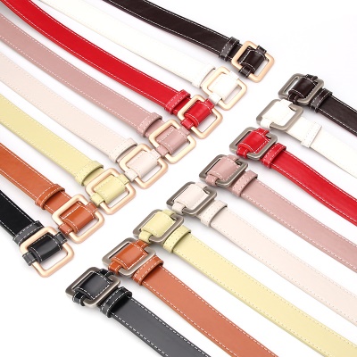 Ceinture pour femmes avec boucle carrée non perforée