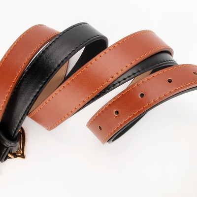 Ceinture pour femmes en métal amour boucle tête rainurée en cuir PU