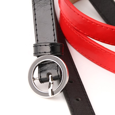 Ceinture fine en cuir pour femmes avec boucle à aiguille circulaire