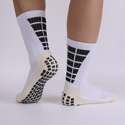 Chaussettes de football à tube moyen distribuées antidérapantes, absorbant la transpiration et résistantes à