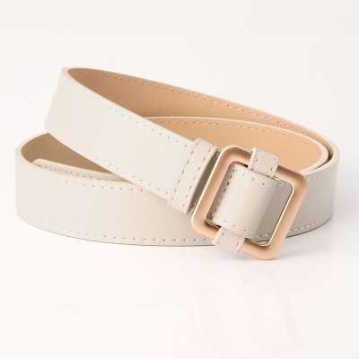 Ceinture pour femmes avec boucle carrée non perforée