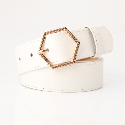Ceinture pour femmes avec boucle hexagonale en alliage litchi