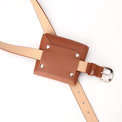Ceinture pour femmes avec petit emballage amovible