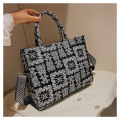 Sac à main et bandoulière femme brodé
