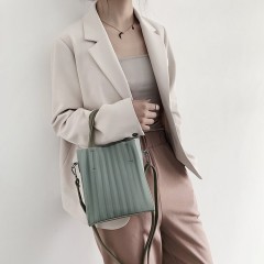 Sac à main pour femme à rayures simples