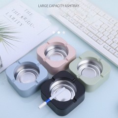 Cendrier de grande capacité exterieur en plastique et interieur en fer