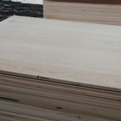 Contreplaqué en bois massif Chêne