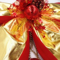 porte-bonheur arbre de noël en tissu doré