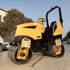 Petit rouleau compresseur avec double roue en Acier entièrement hydraulique  de 3 Tonnes
