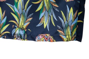 Short décontracté sport, plage, balade à motif ananas