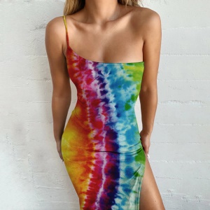 Robe longue à une bretelle avec fente