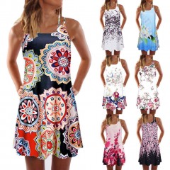 Robe courte et décontractée