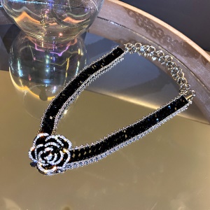 Collier de cristal noir