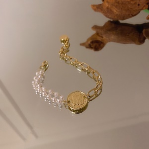 Bracelet chic à raccord forme géométrique