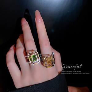 Bague à la mode avec diamant incrusté un ensemble de deux pièces