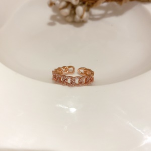 Bague en forme de chaine ouverte avec diamant incrusté