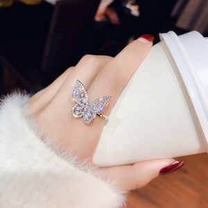 Bague ouverte en forme de papillon avec diamant incrusté