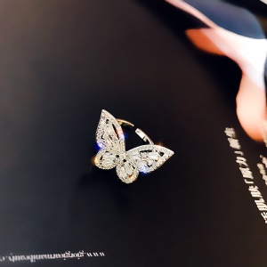 Bague ouverte en forme de papillon avec diamant incrusté