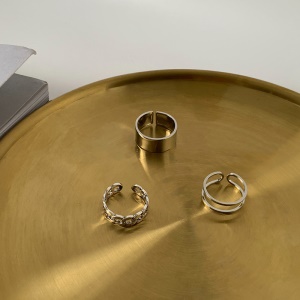 Ensemble de bagues en métal plaqué avec de l'or véritable