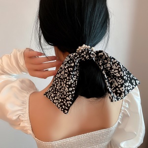 Attache cheveux avec perles