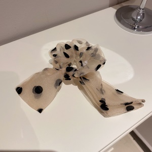Chouchou cheveux avec décoration