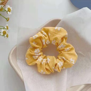 Attache cheveux motif fleuri