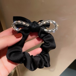 Boucle de cheveux arc flanelle
