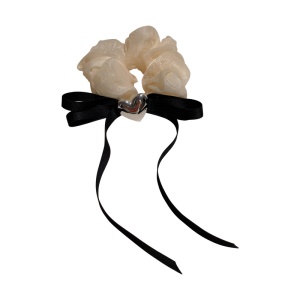 Chouchou cheveux avec décoration