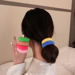 Attache cheveux multicolore