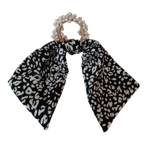 Attache cheveux avec perles