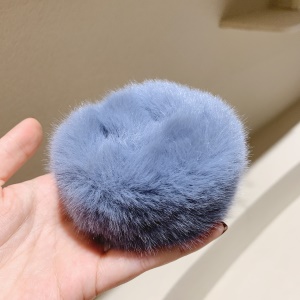Attache cheveux en en peluche