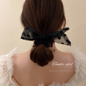 Chouchou cheveux avec décoration
